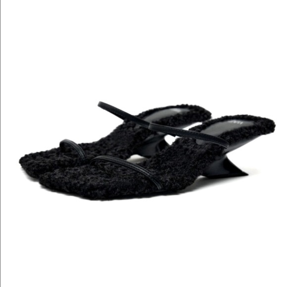 NWT Zara Faux Fur Wedge Sandals • Size 9 (EU40) • Black - Picture 1 of 7